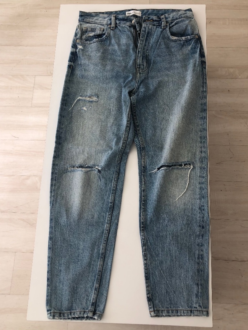 Zara High Rise Cropped Distressed Jeans